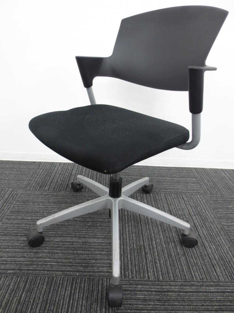 【残り1脚！】コクヨ製のプロッティ！ラスト1脚の為、大幅値下げ！上下昇降希望付き【相模原・町田店】
                        プロッティ
                                    中古
            