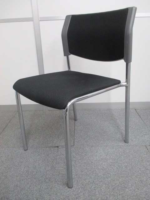 【大量入荷！】【50脚以上揃います！】～アイコ製/スタッキングチェア～【中古オフィス家具】
                        
                                    中古
            