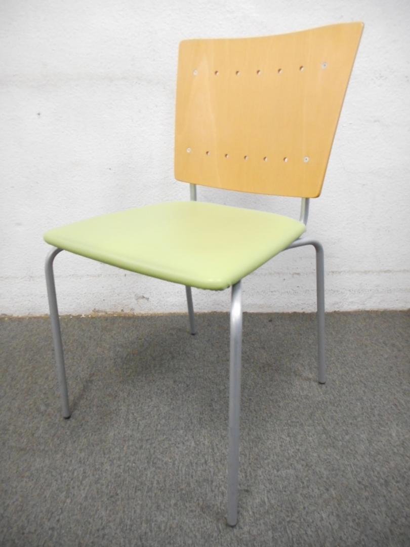 ■スタッキングチェア ■グリーン ■イトーキ製　デザインチェア
                        
                                    中古
            