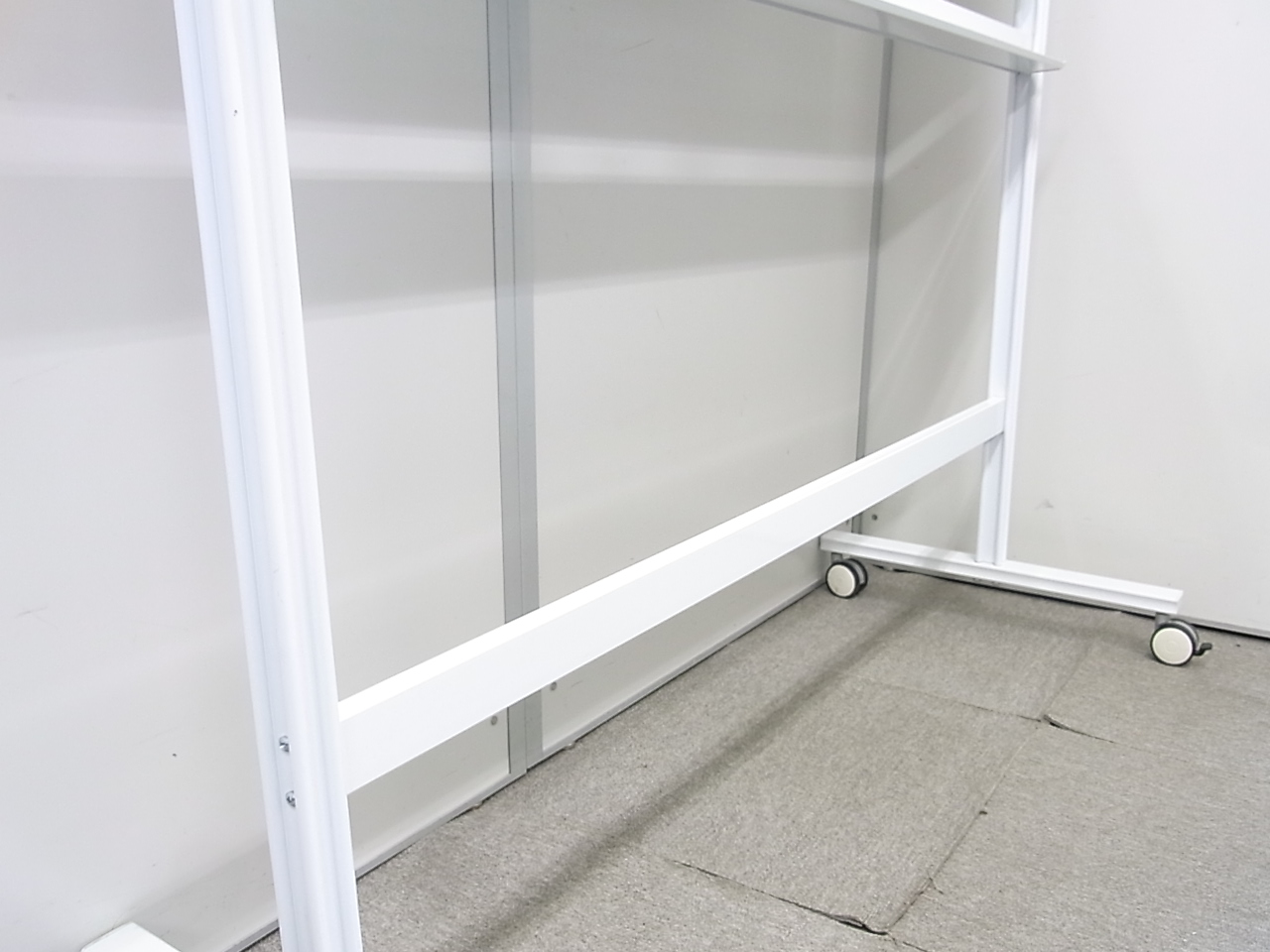中古】 自立ホワイトボード 156696 - 中古オフィス家具なら