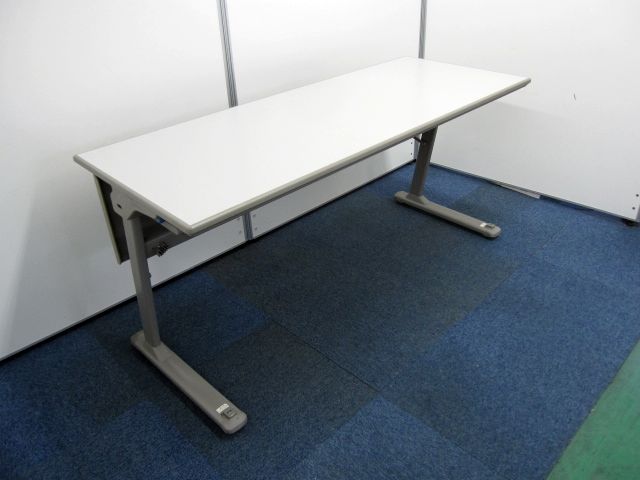会議・講義などに最適！国内メーカー製スタックテーブル入荷致しました
                        
                                    中古
            