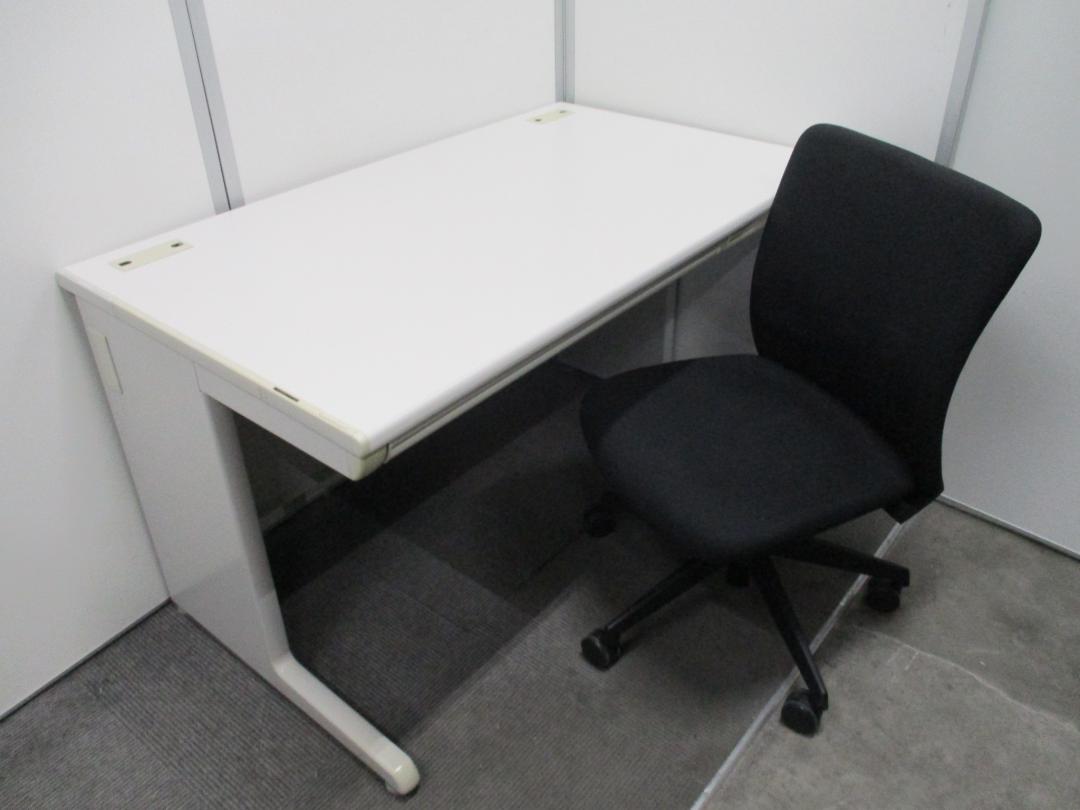 幅１１００ｍｍの平デスク【ロット】ルナークチェア
                        
                                    中古
            