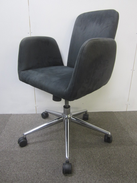 シンプルな起毛ミーティングチェアです。　サンワサプライ製
                        
                                    中古
            