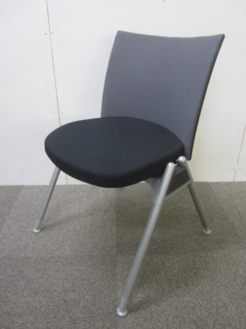 ～シックな雰囲気が特徴的～内田製チェアで会議室を一新!!
                        MX-340シリーズ
                                    中古
            