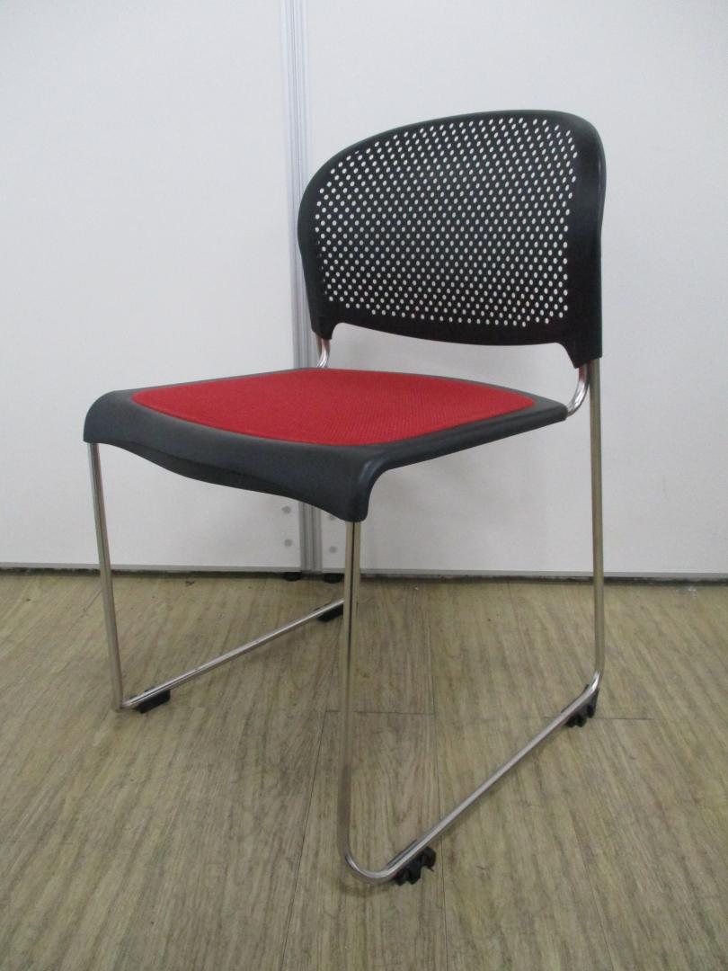 【2脚限定】定番のオカムラ製ミーティングチェア！
                        
                                    中古
            