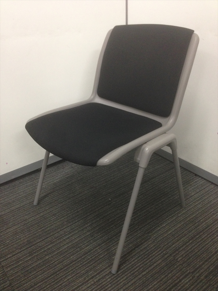 【ラス1特価】　1脚のみ売り切れ御免　【スタッキングチェア】　イトーキ(ITOKI)　軽量コンパクトチェア　最後の1個！！
                        
                                    中古
            