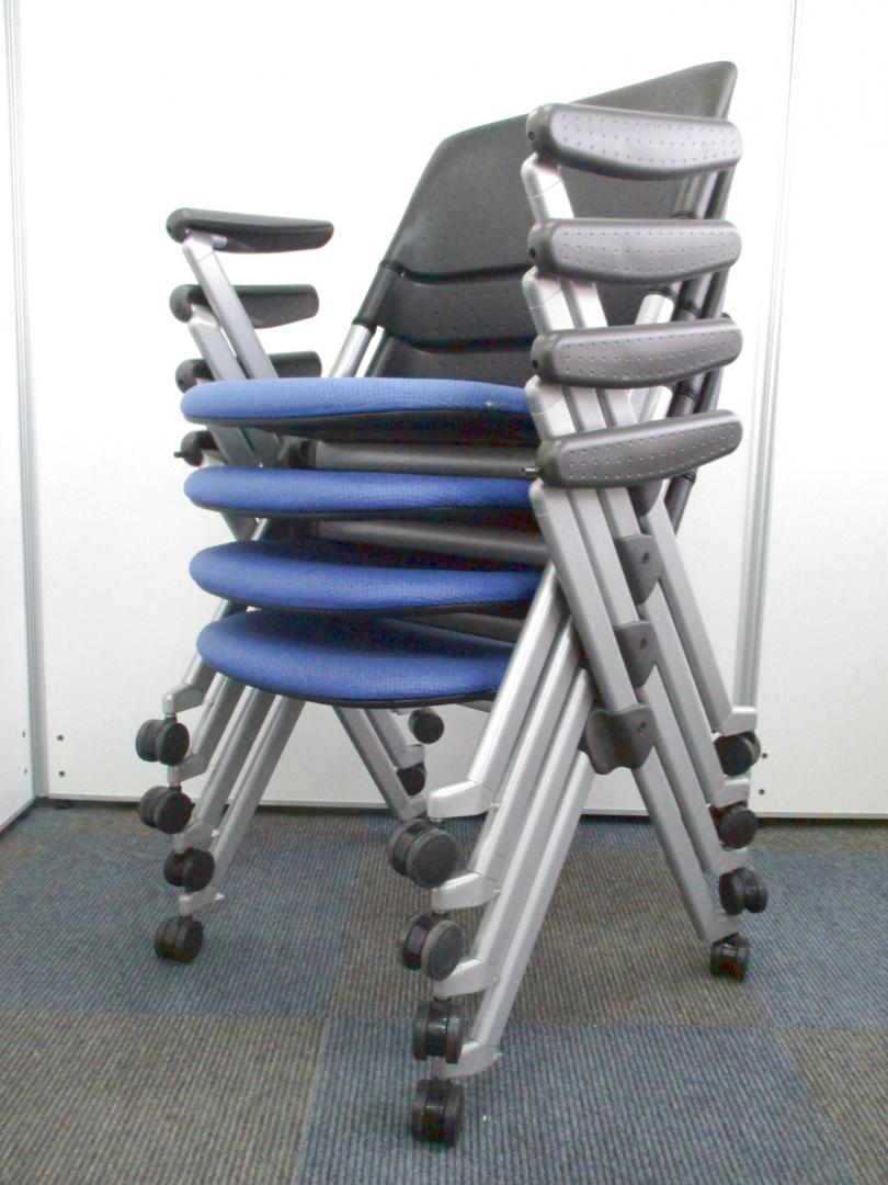 【お得なセット商品!!】2種類の収納の仕方がございます!!【会議用にオススメです!!】Nu
                        リータⅡ
                                    中古
            