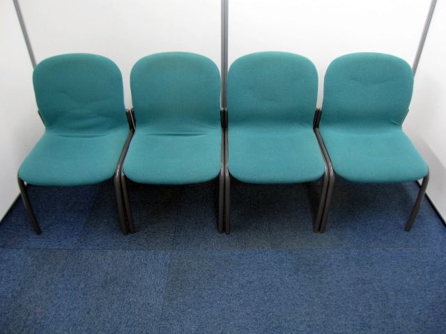 【セット商品】大変安価なスタッキングチェアセットとなっております
                        
                                    中古
            