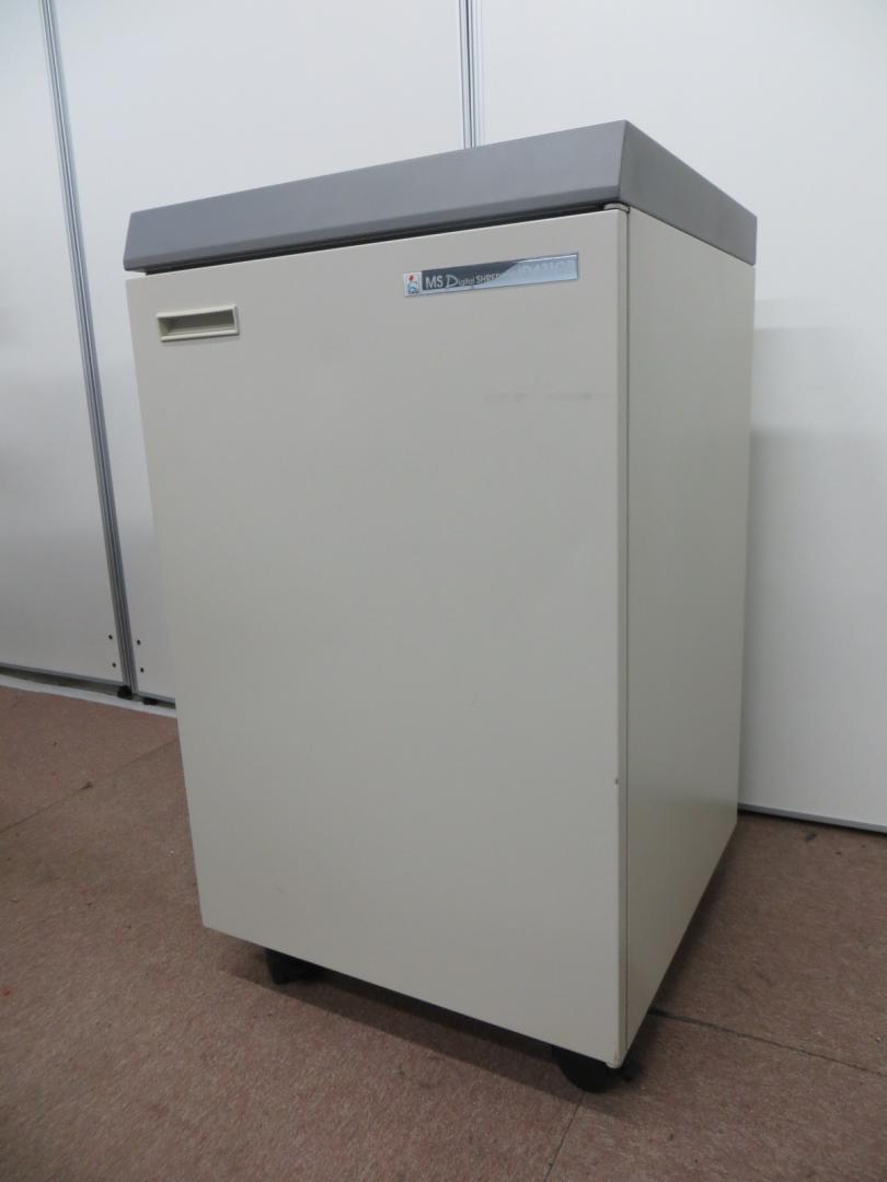 【人気商品につき売り切れ御免】マイナンバー制度に【裁断されたところもお見せします】
                        
                                    中古
            