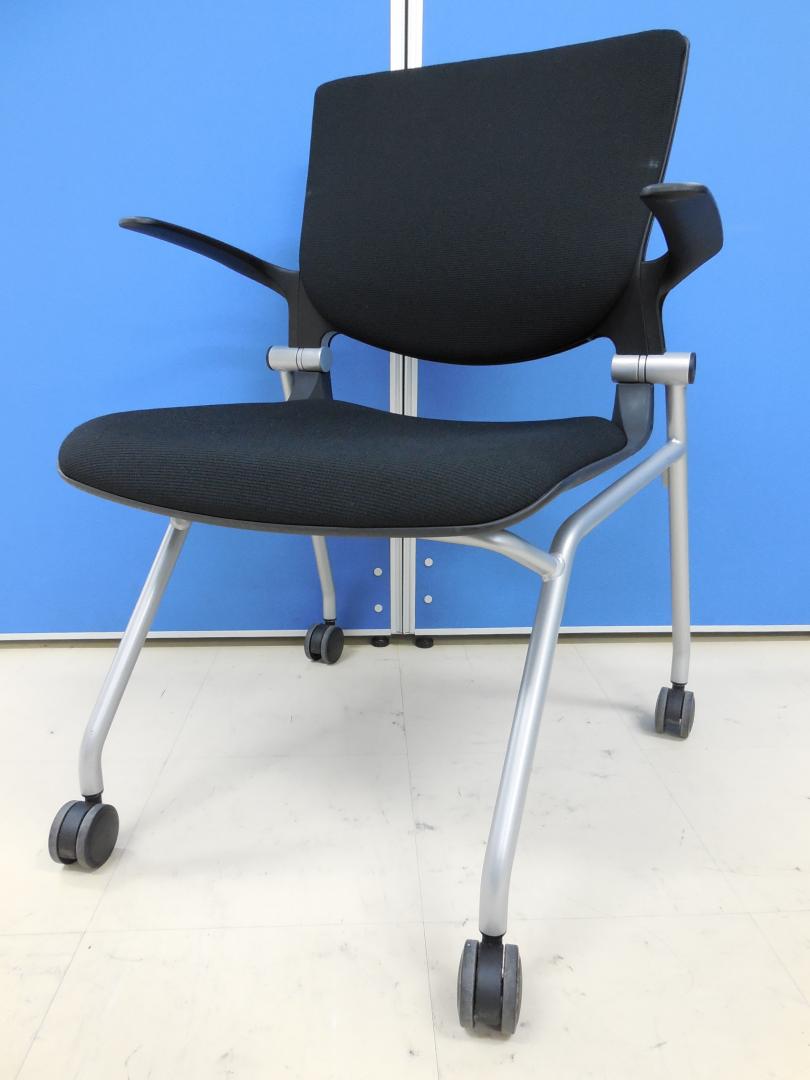 【8脚入荷！】オカムラ製 グラータ(Grata)チェア オールブラック 背パッド付き！■デザイン性・座り心地ともにＧＯＯＤ！！【状態良好】【人気商品】 
                        グラータ
                                    中古
            