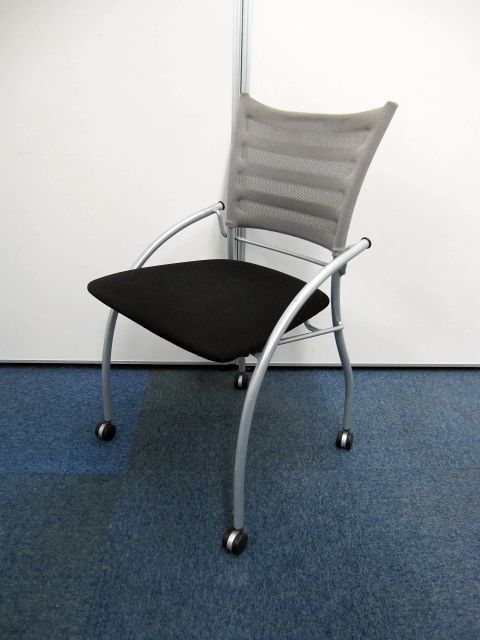 【会議用チェア】背面がおしゃれなミーティングチェア入荷致しました　プリエ２【キャスター付き】

                        プリエ2
                                    中古
            