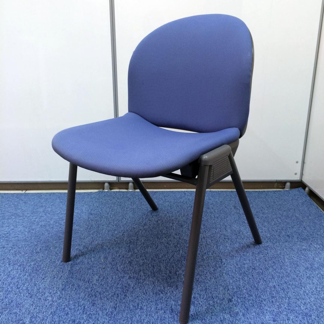 【重ねて場所とらず】クッション素材で長時間の会議にも最適！
                        
                                    中古
            