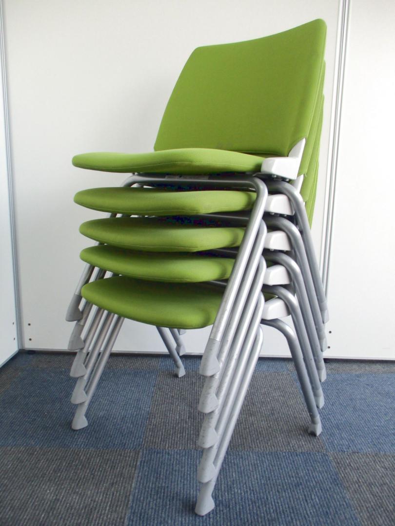 【お得な5脚セットです!!】2種類の収納の仕方が可能です!!【ライムグリーン色が鮮やかです!!】Nu
                        ＦＭ350シリーズ
                                    中古
            