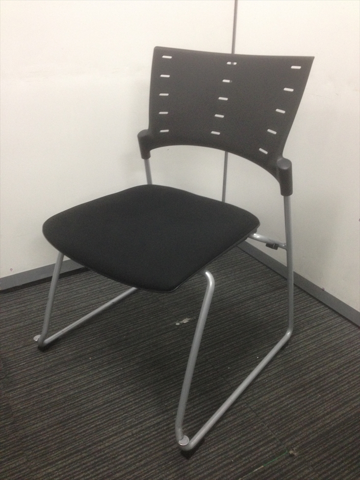 【スタッキングチェア】イトーキ(ITOKI)【ミーティングチェア】マノスチェア入荷しました。
                        マノス
                                    中古
            