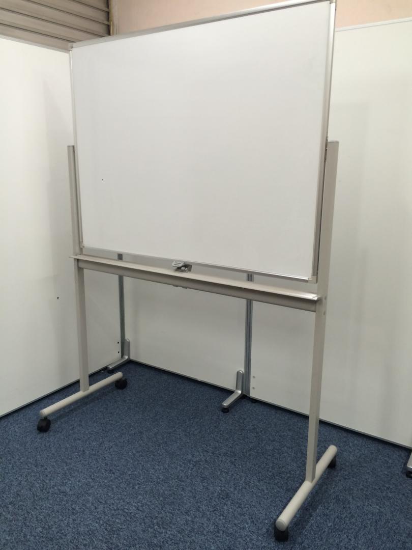 【限定一枚！】ホワイトボード入荷しました！！両面です！！
                        
                                    中古
            