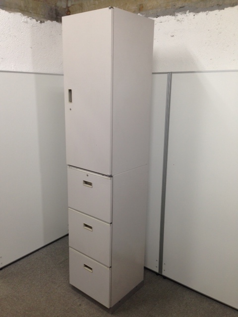 【これが省スペース収納です!】数量：1台｜状態：Ａ｜鍵付です！！｜
                        シンライン
                                    中古
            