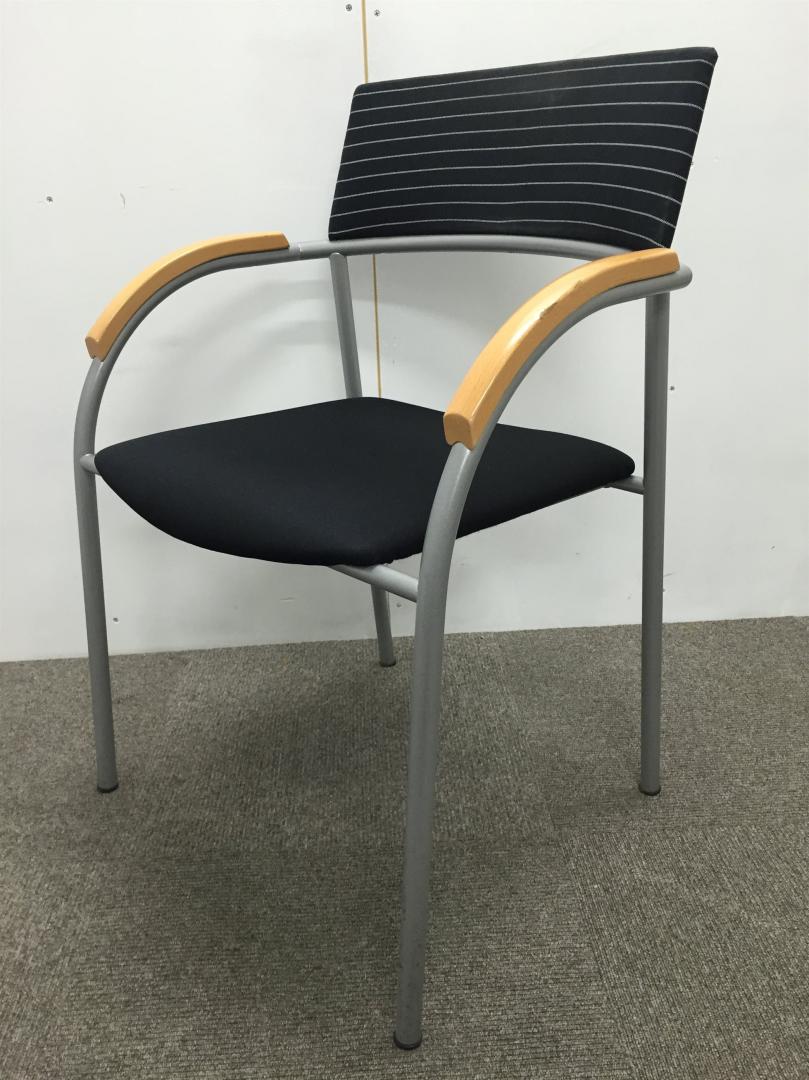 【12脚入荷】肘付ミーティングチェア｜wiesner hager ウィスナーハーガー｜ゼシス｜スタック可【オシャレ】
                        
                                    中古
            