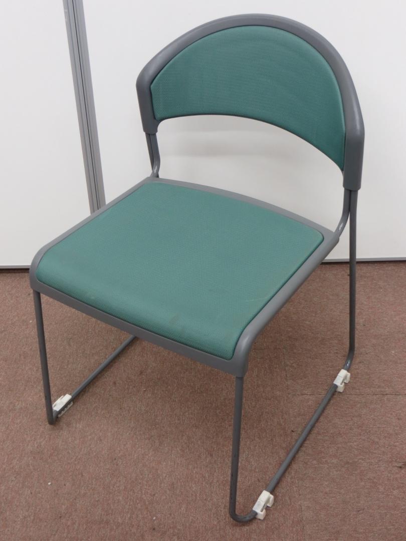 【8脚揃い】軽くて重ねられて便利！【独自の設計で高い収納性】
                        
                                    中古
            