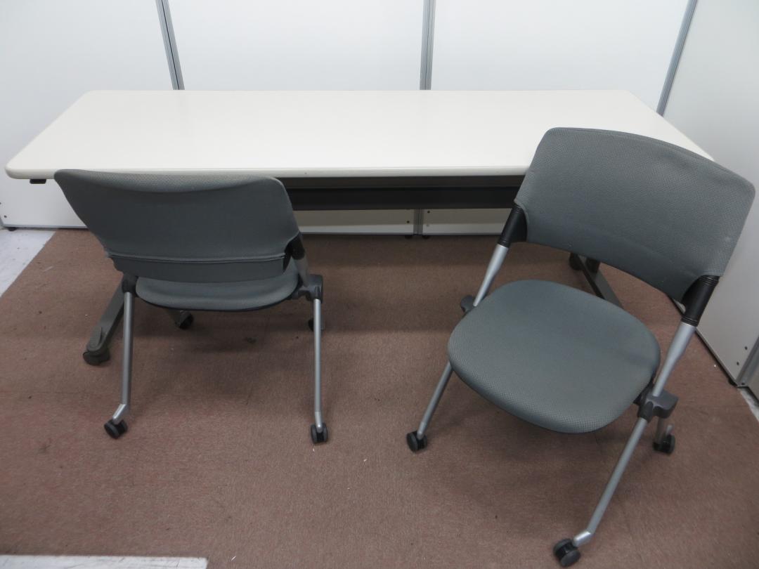 【スタックテーブル+ミーティングチェアセット販売】省スペース化に最適！！【写真をご覧ください】
                        リータ
                                    中古
            