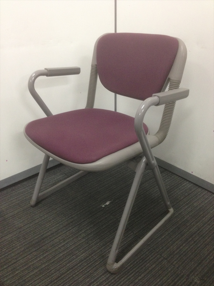 【スタッキングチェア】　イトーキ(itoki)　【バーテブラ(vertebra)】　肘付　【事務椅子】
                        バーテブラ
                                    中古
            