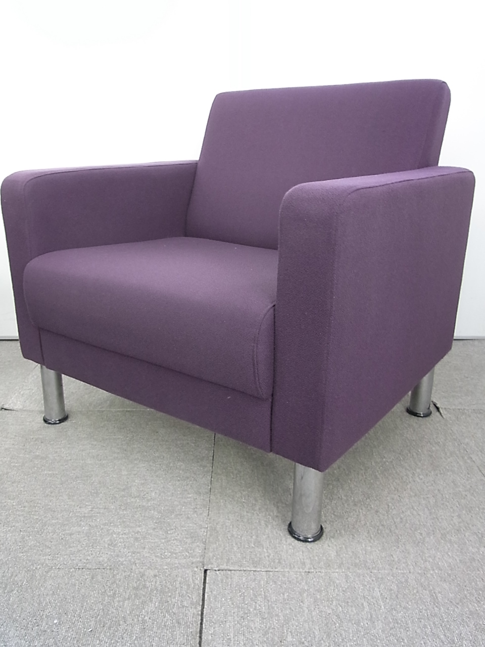 【一点もの！】イトーキ製 1人掛けソファー！ ご自宅用やオフィスのエントランスに如何でしょうか！？
                        
                                    中古
            