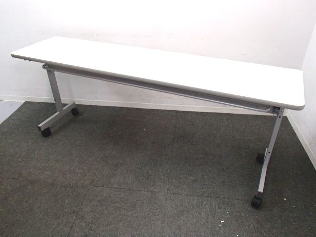 【新古品】｜会議や講習会に便利なスタックテーブル｜【ホワイト】｜【アウトレット品】
                        
                                    新古品
            