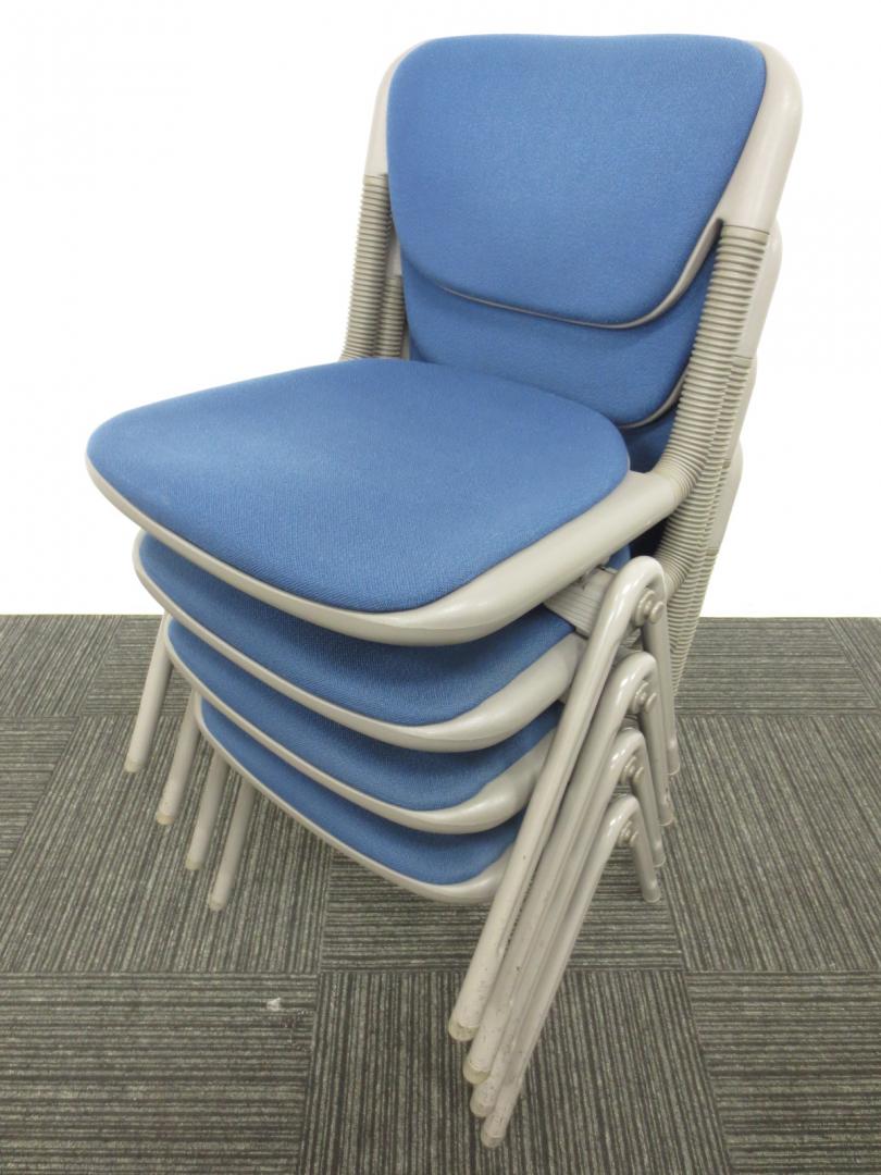 【会議用チェア4脚セット】イトーキ製バーテブラ スタッキングチェア■背と座が動き、安定の座り心地！スムーズな姿勢変化が魅力！ 【相模原・町田店】 
                        バーテブラ
                                    中古
            