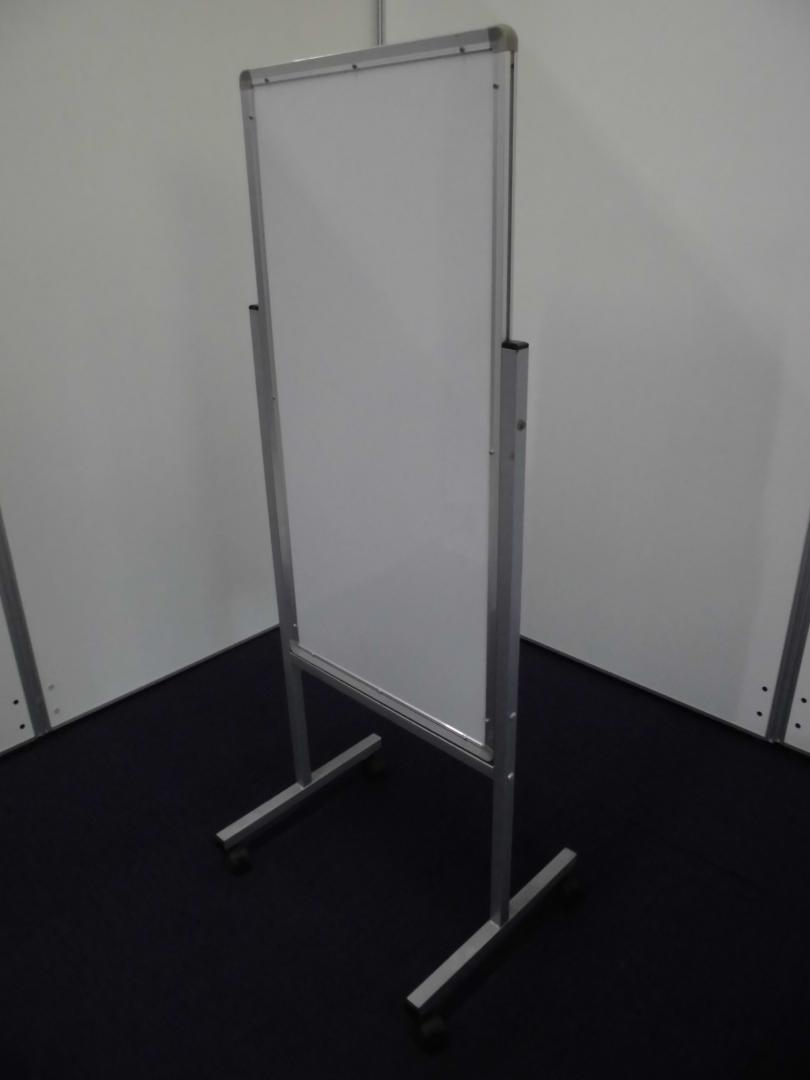 自立式ホワイトボード (両面)｜キャスター付き【案内板】
                        
                                    中古
            