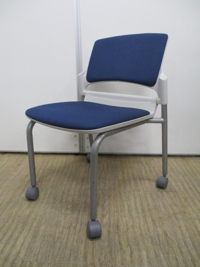 人気のキャスター付　使用頻度の高い会議用で!!
                        
                                    中古
            