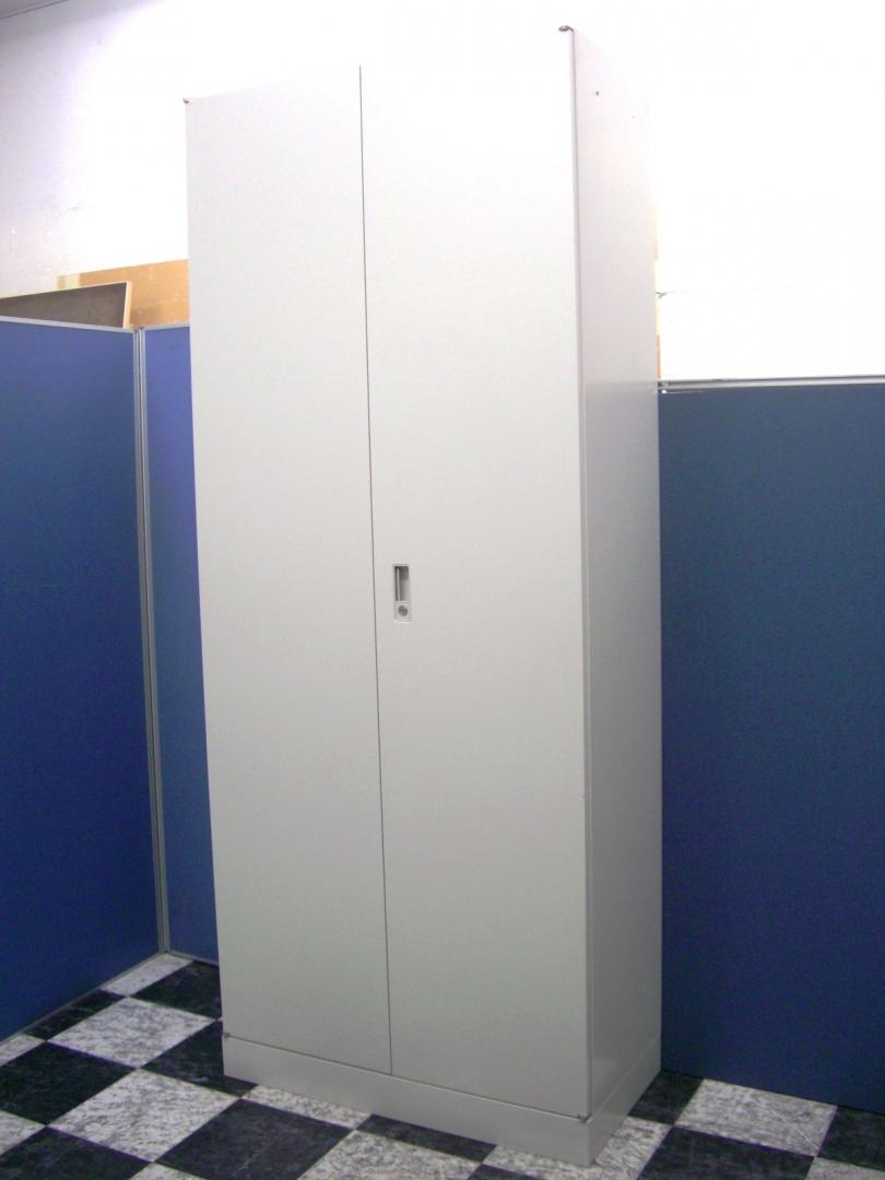 【開閉しやすい！】■大量１２台！■定番両開き■人気のニューグレー■収納量ピカイチ！
                        42
                                    中古
            