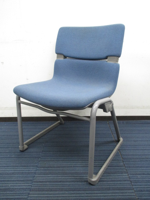 【座り心地は良いですby店長】■ドーサルチェア ■ミーティングチェア ■3脚のみなので格安でご案内
                        ドーサル
                                    中古
            