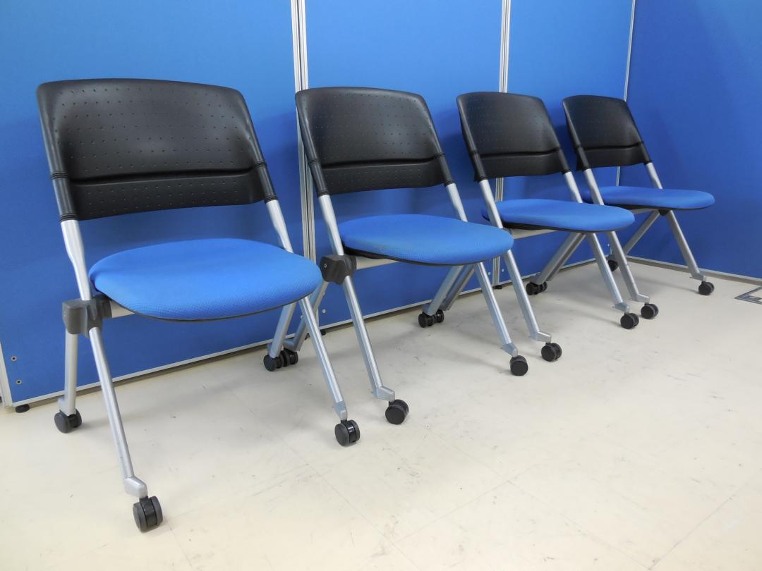 【4脚セット！】オカムラ製 LITA(リータ)チェア■使用後の面倒な片づけも垂直・平行と2種類のスタック収納可能でラクチン！【ネスタブル】
                        リータ
                                    中古
            