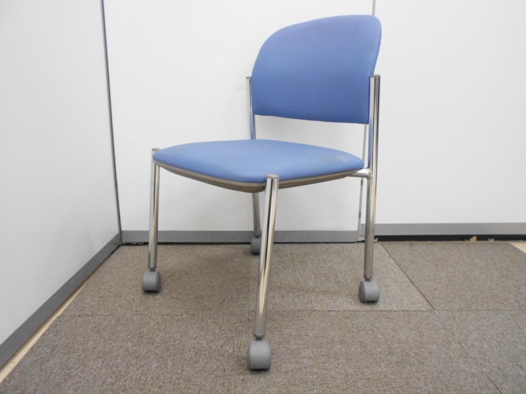 オカムラ製・8108シリーズのミーティングチェアです。
                        8108
                                    中古
            