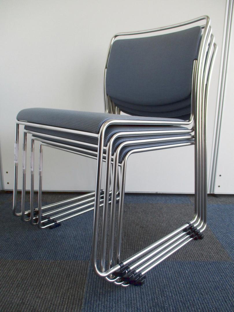 【4脚セットでのご案内です!!】シンプルで使い易いです!!【国内メーカー品!!】Nu
                        
                                    中古
            