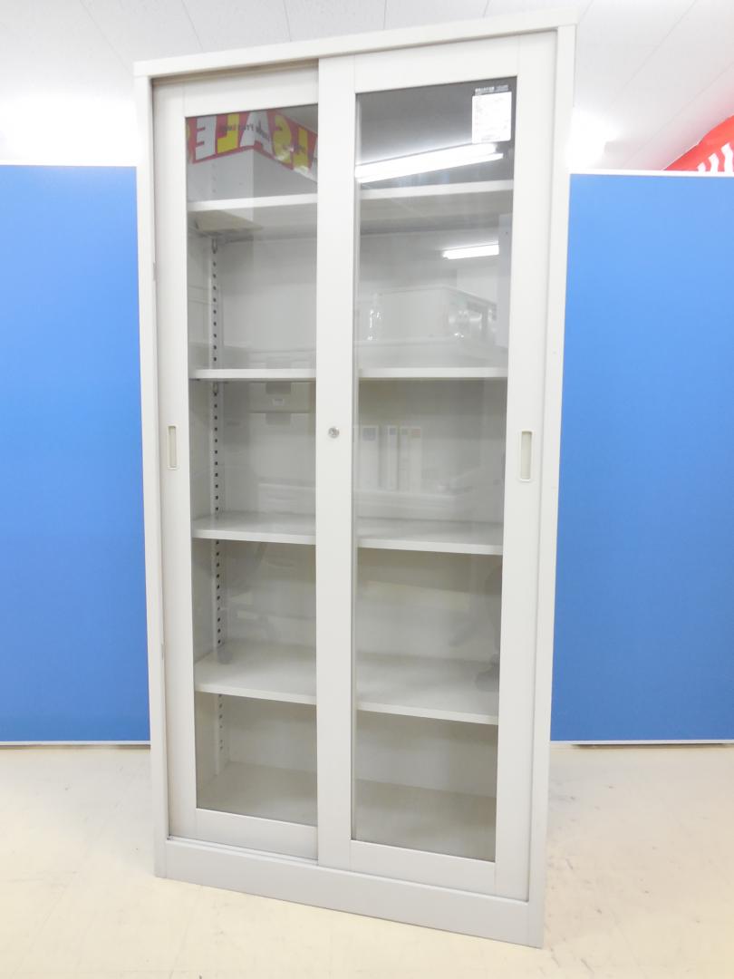 【希少なガラス引き戸!!】コクヨ ガラス引違い書庫■中身が一目で分かるのがメリット！■スリムな設計が嬉しいですね！
                        
                                    中古
            