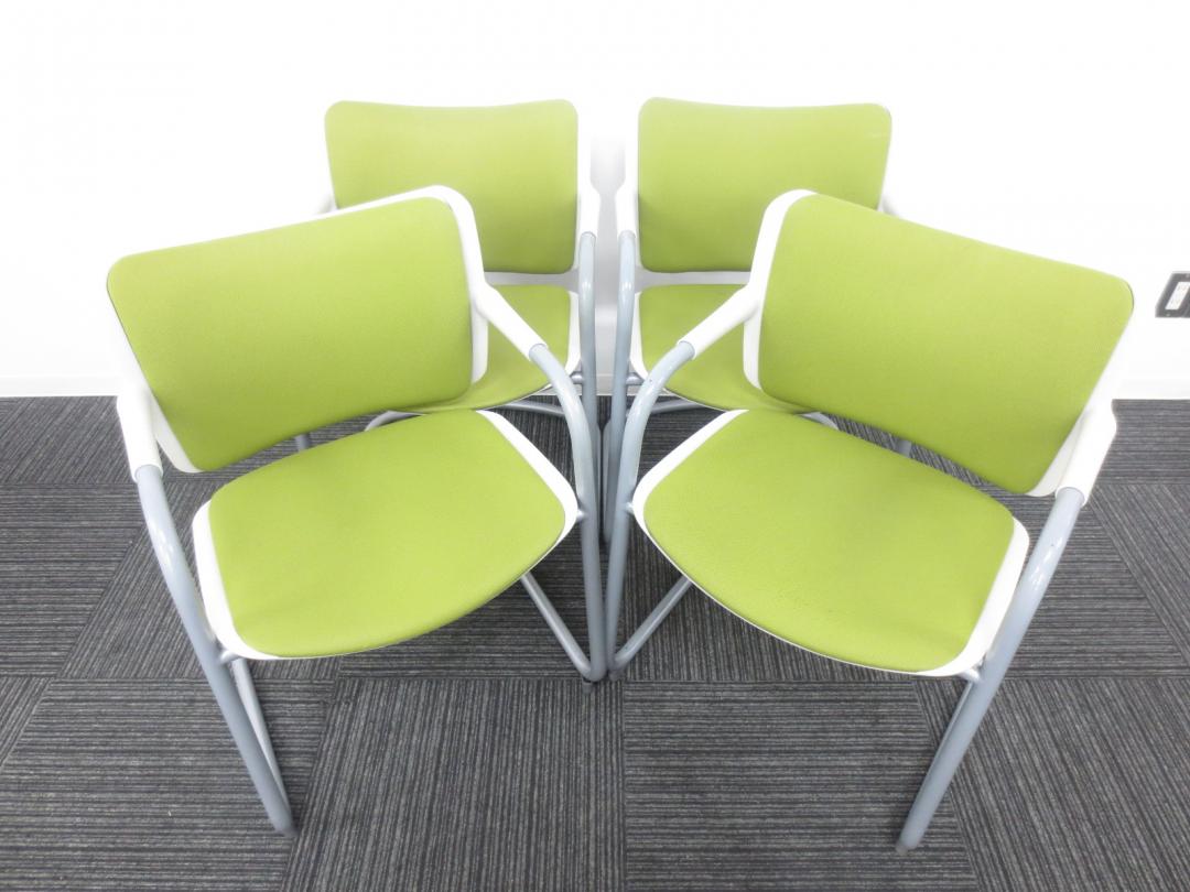 【4脚セット】【ミーティングチェア】■内田洋行 ML-500シリーズ キャンチ脚タイプ 肘付 Lバック 
                        ML-500シリーズ
                                    中古
            