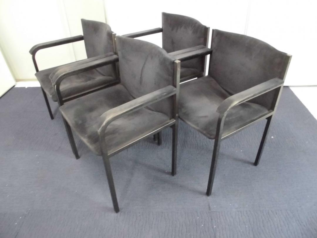 【Cassina カッシーナ】【インターデコール(Iner-Decor) 】サイドチェアー（4脚セット）【デザイナーズ家具】

                        
                                    中古
            