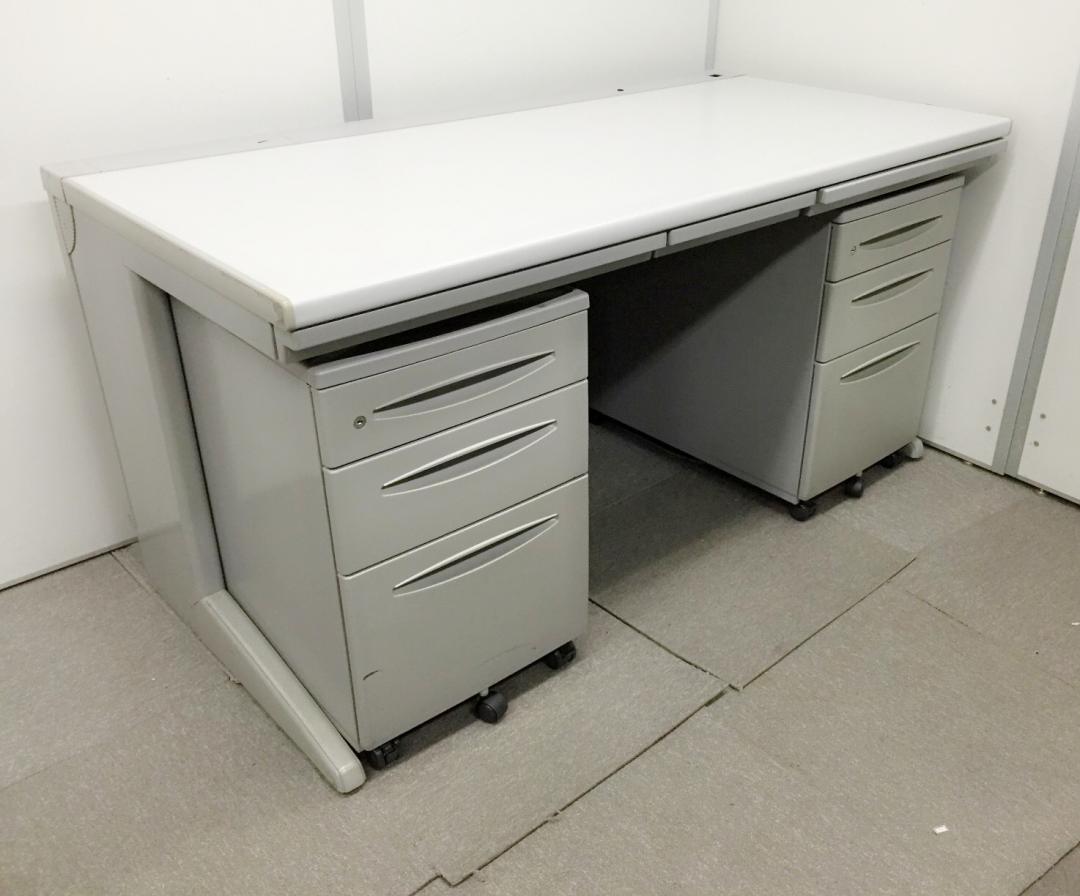 【状態良好】ワゴンとデスクのセットで両袖机に！ワゴン1台で片袖机！キャスター付きワゴンセットです！
                        ミオス
                                    中古
            