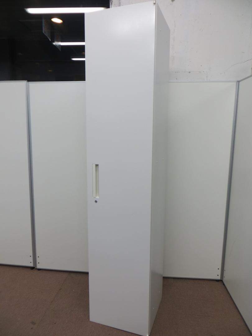 【状態良好】長身の1人用ロッカー！ハンガーラック付！【限定1台】
                        システム
                                    中古
            