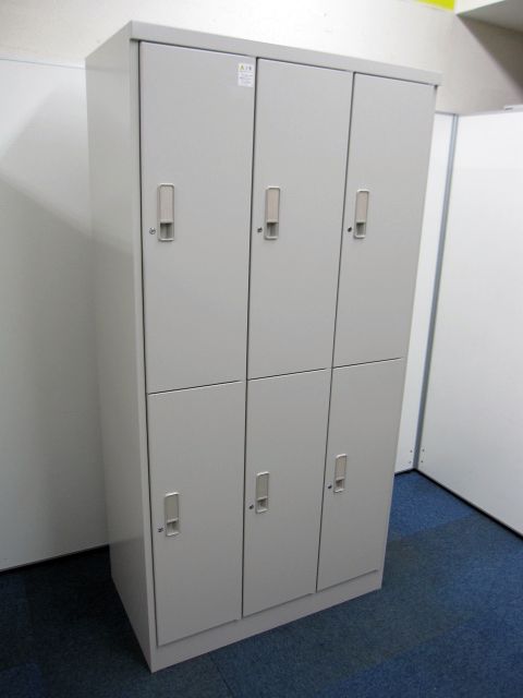 【更衣ロッカー】【状態良好】SL型　多人数用ロッカー 6人用ロッカー（2段）【ロッカーの定番】
                        SL型
                                    中古
            