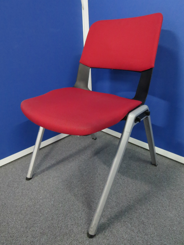 【20脚揃います！】～コクヨ製のスタッキングチェア・フリップシリーズ【中古オフィス家具】
                        フリップ
                                    中古
            