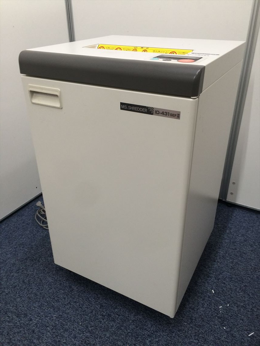 【限定一台！！！】シュレッダー入荷しました！！
                        
                                    中古
            