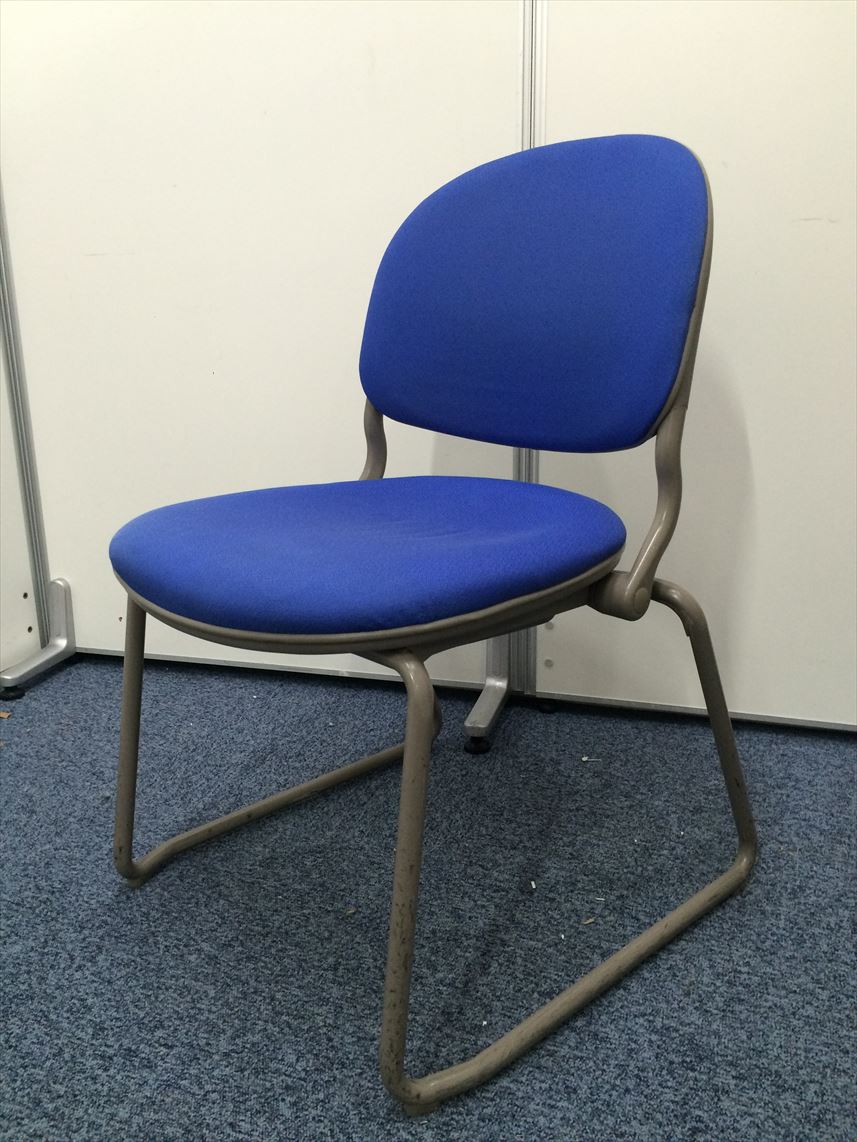 清掃済み！！鮮やかなブルー色！限定2脚
                        
                                    中古
            