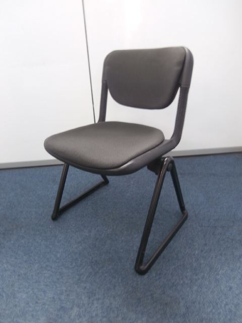 【６脚入荷！！大人気シリーズのブラック色！！】
                        
                                    中古
            