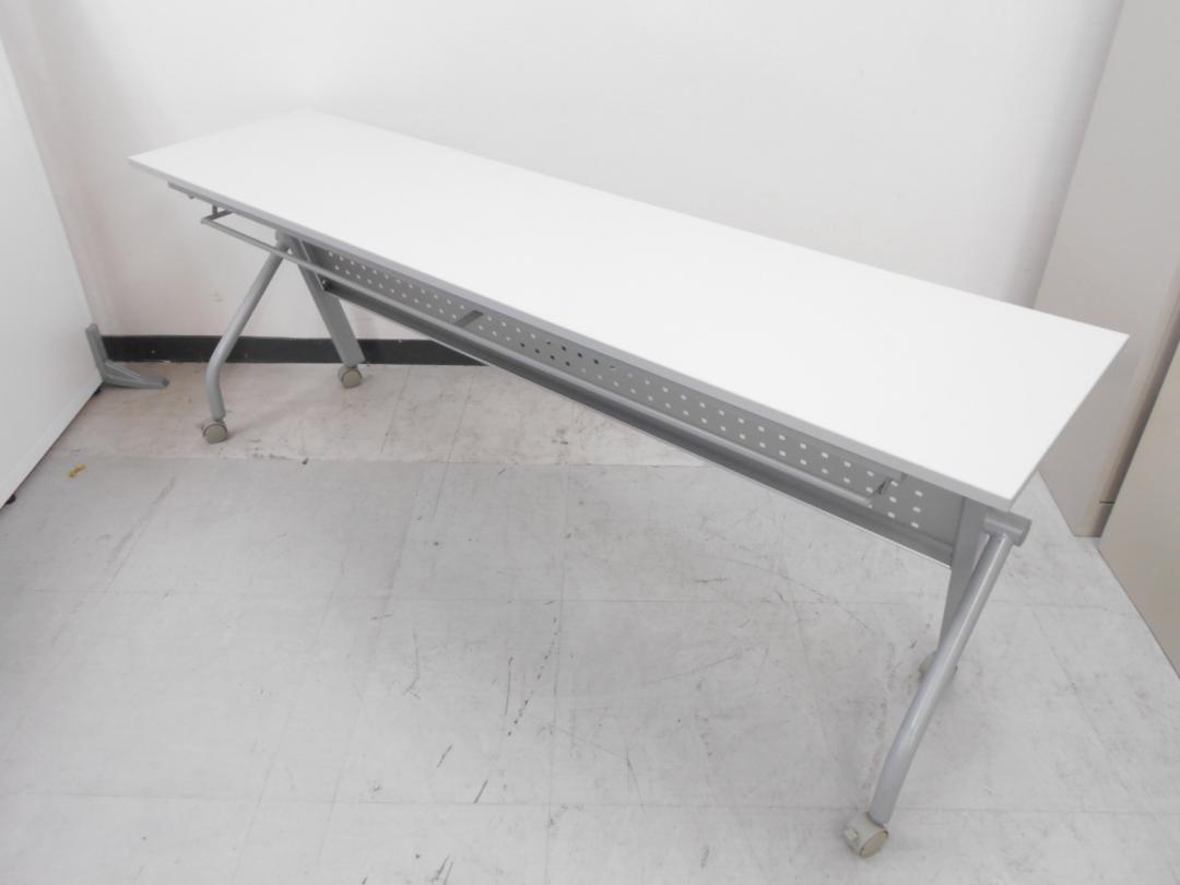 会議用、ミーティング用に便利。折り畳め収納スペースも少なくて済みます。
                        
                                    新古品
            