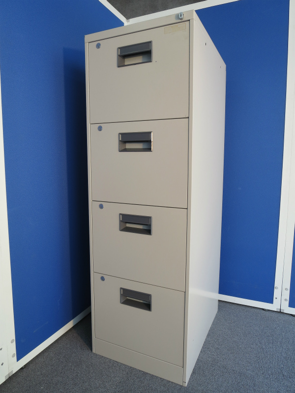 【1台入荷】～収納力抜群！コクヨ製のＢ4ファイルキャビネット～【中古オフィス家具】
                        
                                    中古
            