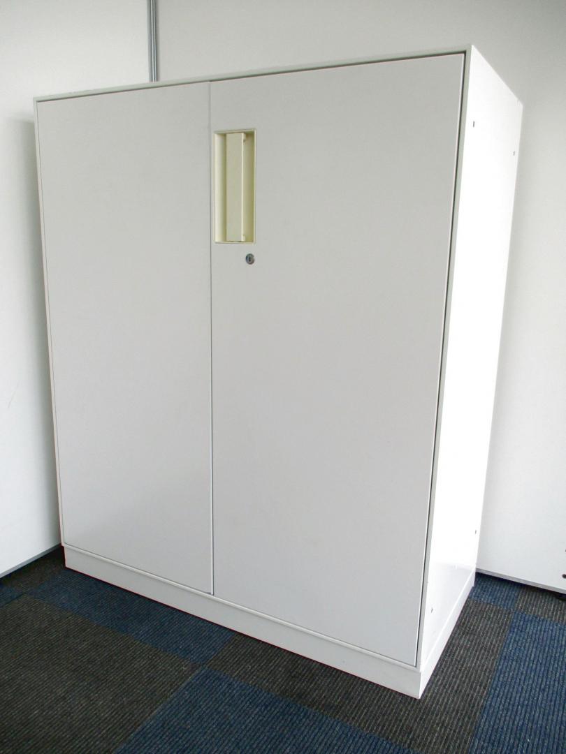 【現行カタログ掲載商品!!】コクヨ製の人気“UFXシリーズ”!!【珍しい全面ホワイト色!!】Nu
                        ユニフレックス
                                    中古
            