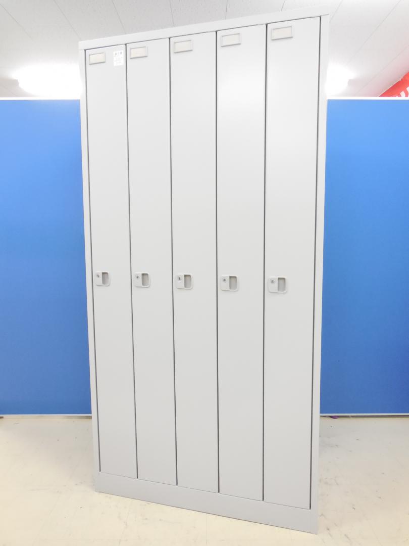 【希少入荷です！】イトーキ 5人用(縦型)ロッカー■各扉に鍵付属！■人気商品の為、お早めにお問い合わせ下さい！
                        
                                    中古
            