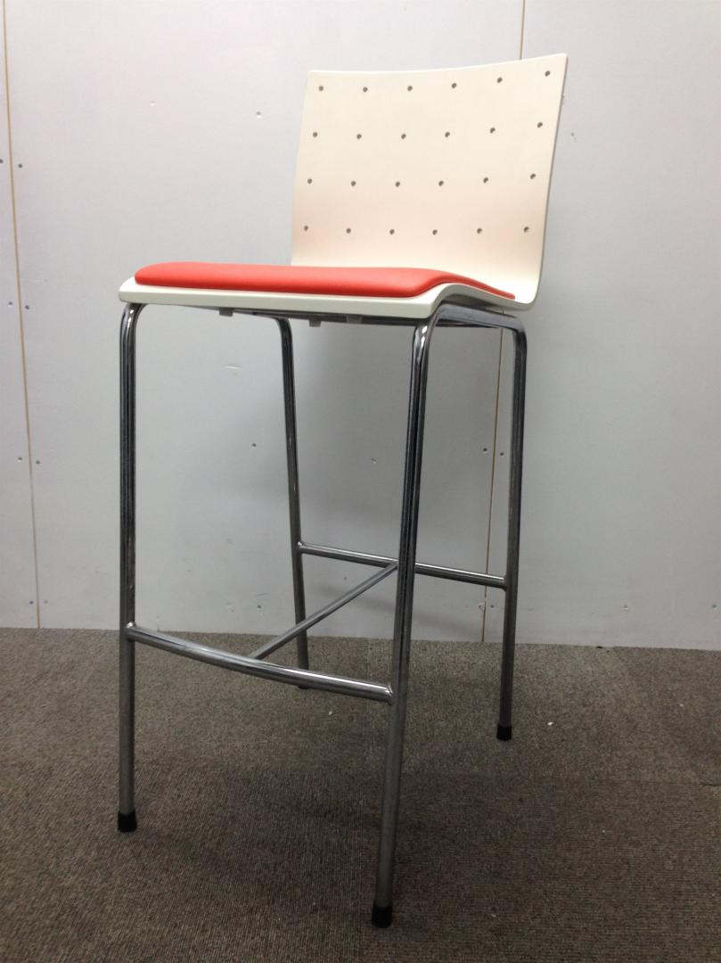 【在庫処分品\1500→\1000】赤字覚悟で頑張ります！！！【希少】カウンターチェア｜座面がオレンジなので明るい雰囲気に
                        
                                    中古
            