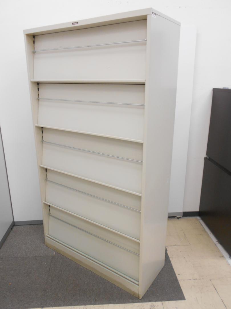 5段タイプの雑誌架！珍しい商品なのでどうぞお早めに！
                        
                                    中古
            